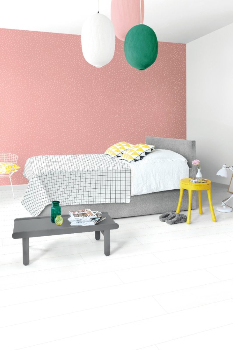 White planks - Image 2