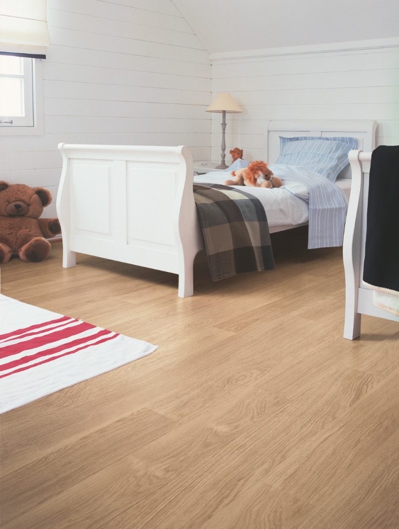 White varnished oak - Image 2